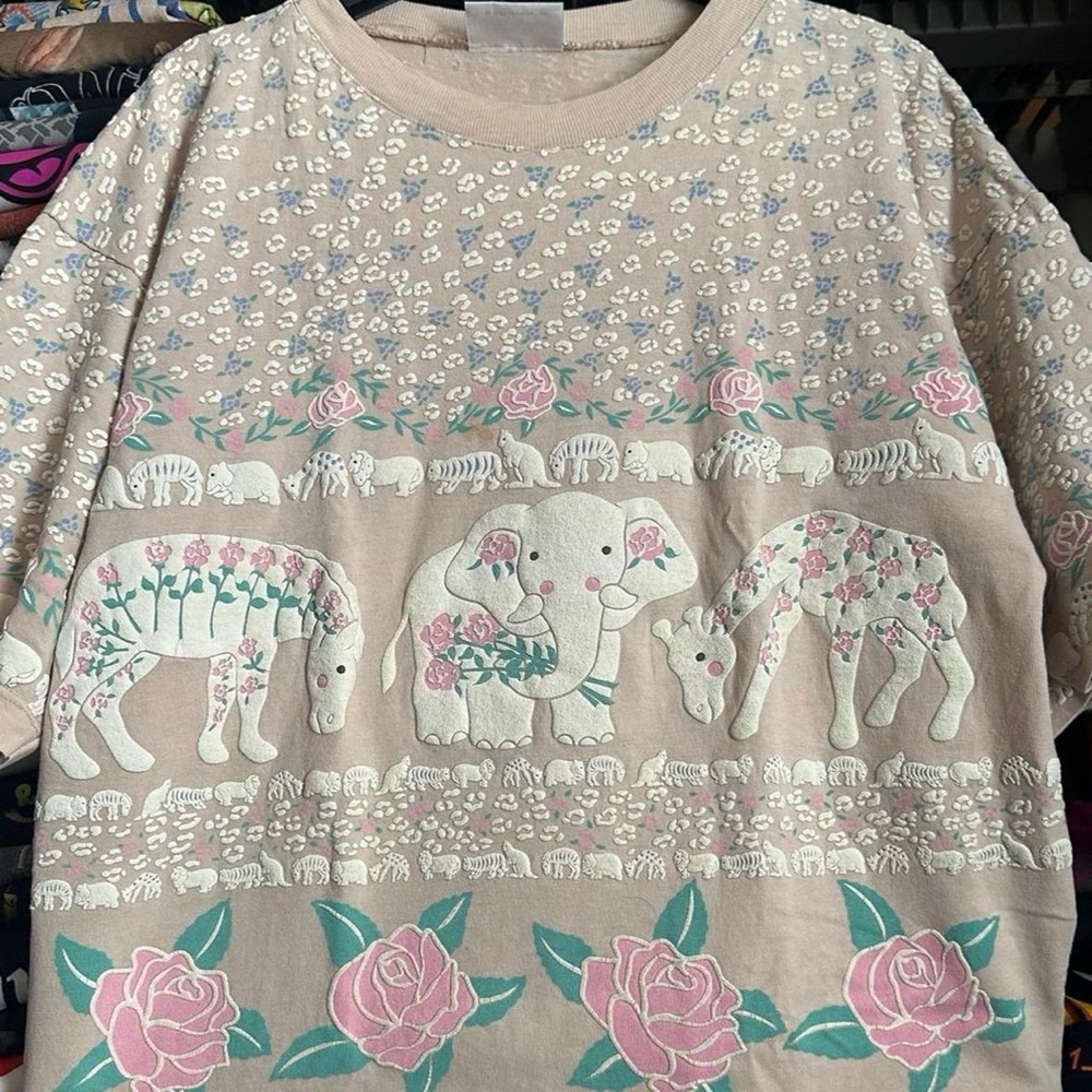 Vintage 1990s Girrafe Elephant Print Shirt - Pink and Cream L - Picture 2 of 6